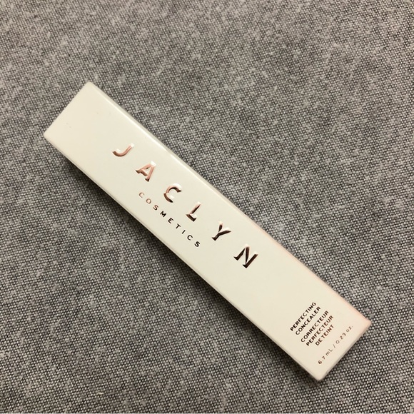 Jaclyn Cosmetics perfecting concealer - Picture 1 of 3